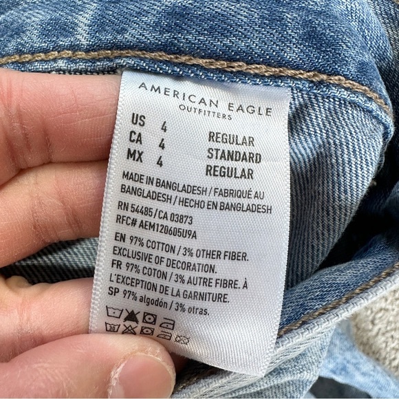 American Eagle Women’s Super High Waisted Cargo Denim Jogger Jeans in Ice Blue 4 - Picture 11 of 16